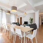 Modern Apartment For 13 Guests
